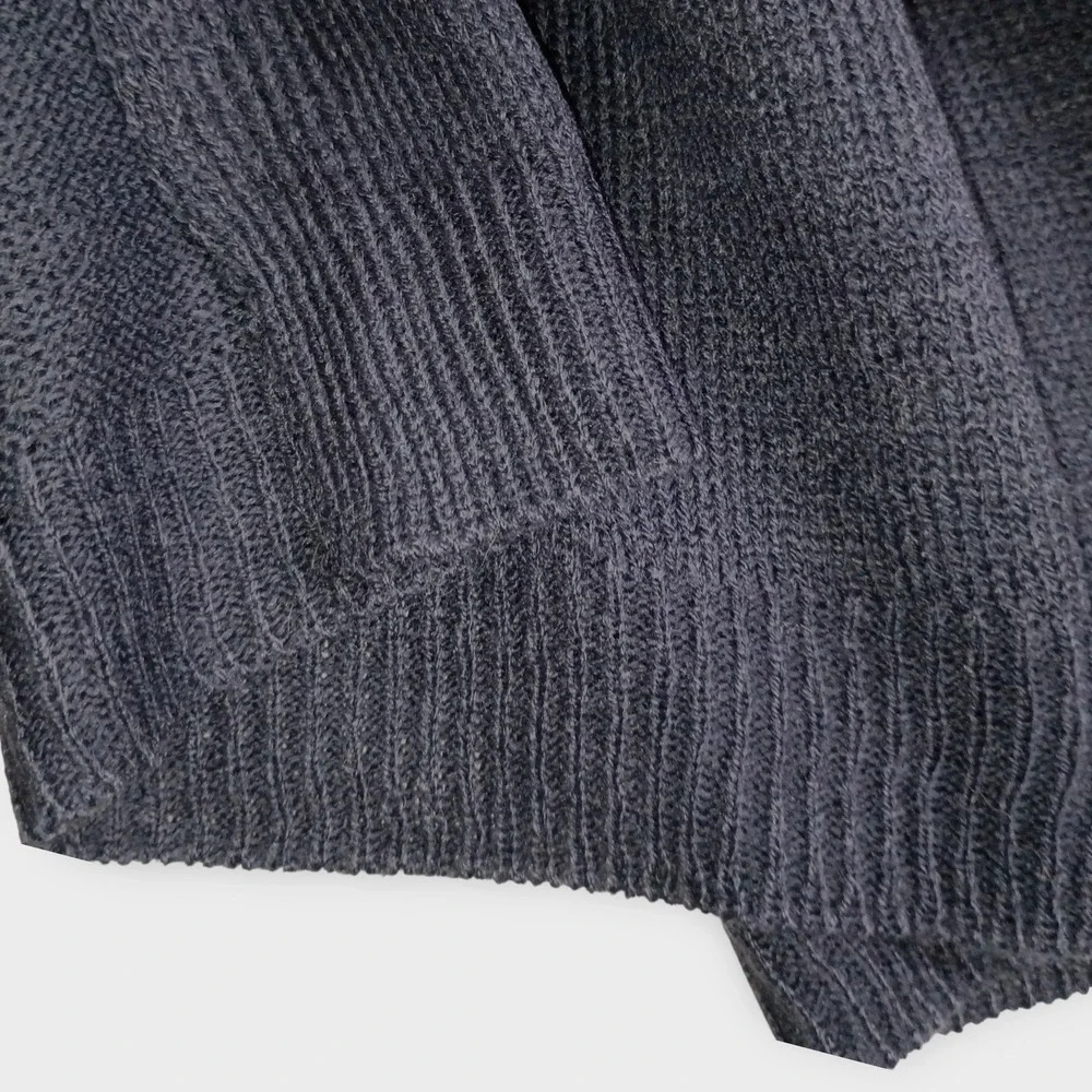 Viv  & Lou Women Black Knit Poncho Cape Shawl Wrap Lightweight Vneck Pashima NWT